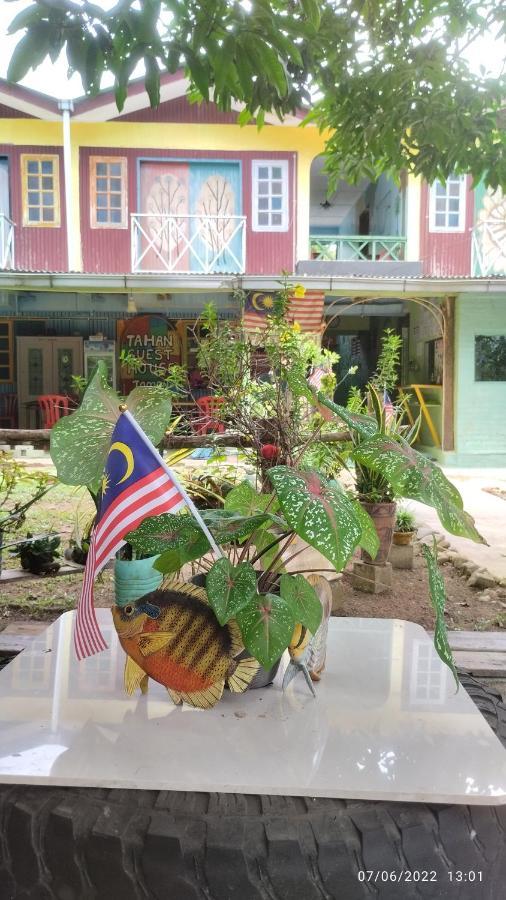 Tahan Guest House Kuala Tahan Exterior photo